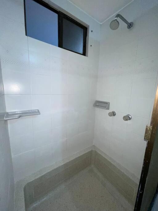 Apartamento 1 Bedroom 1 Bathroom Cabecera Del Llano Doorman *