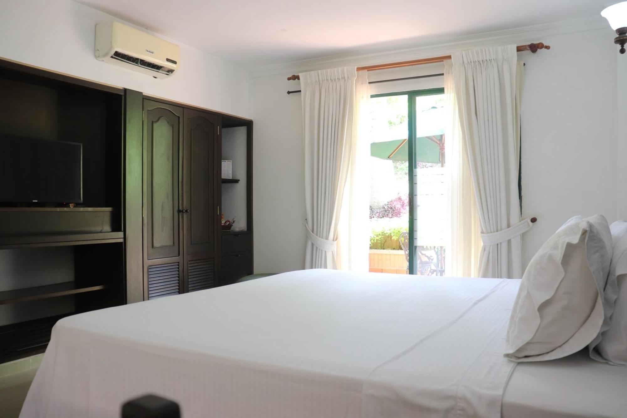 Palmera Real Hotel 3*
