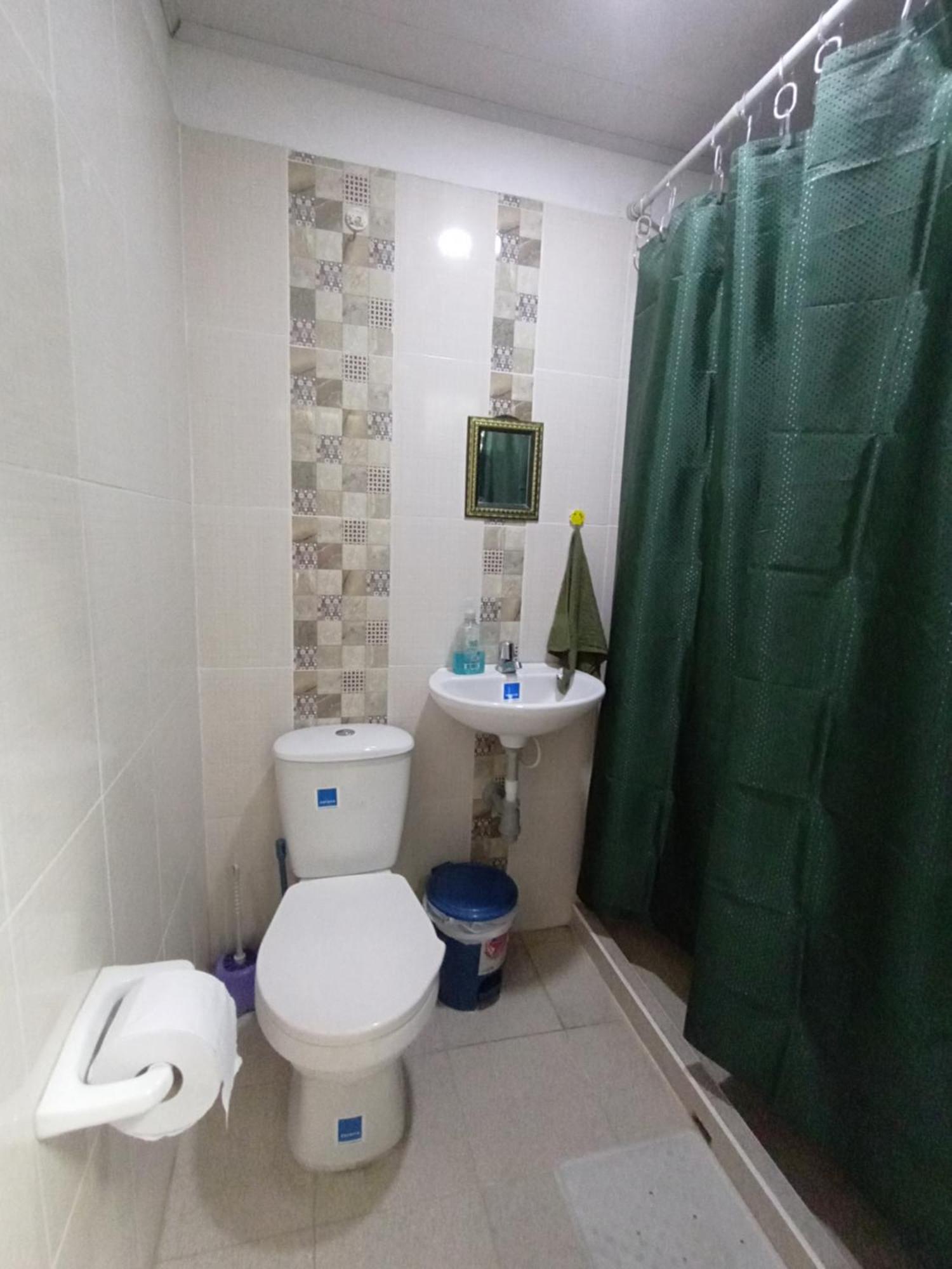 Aparta Estudio Familiar