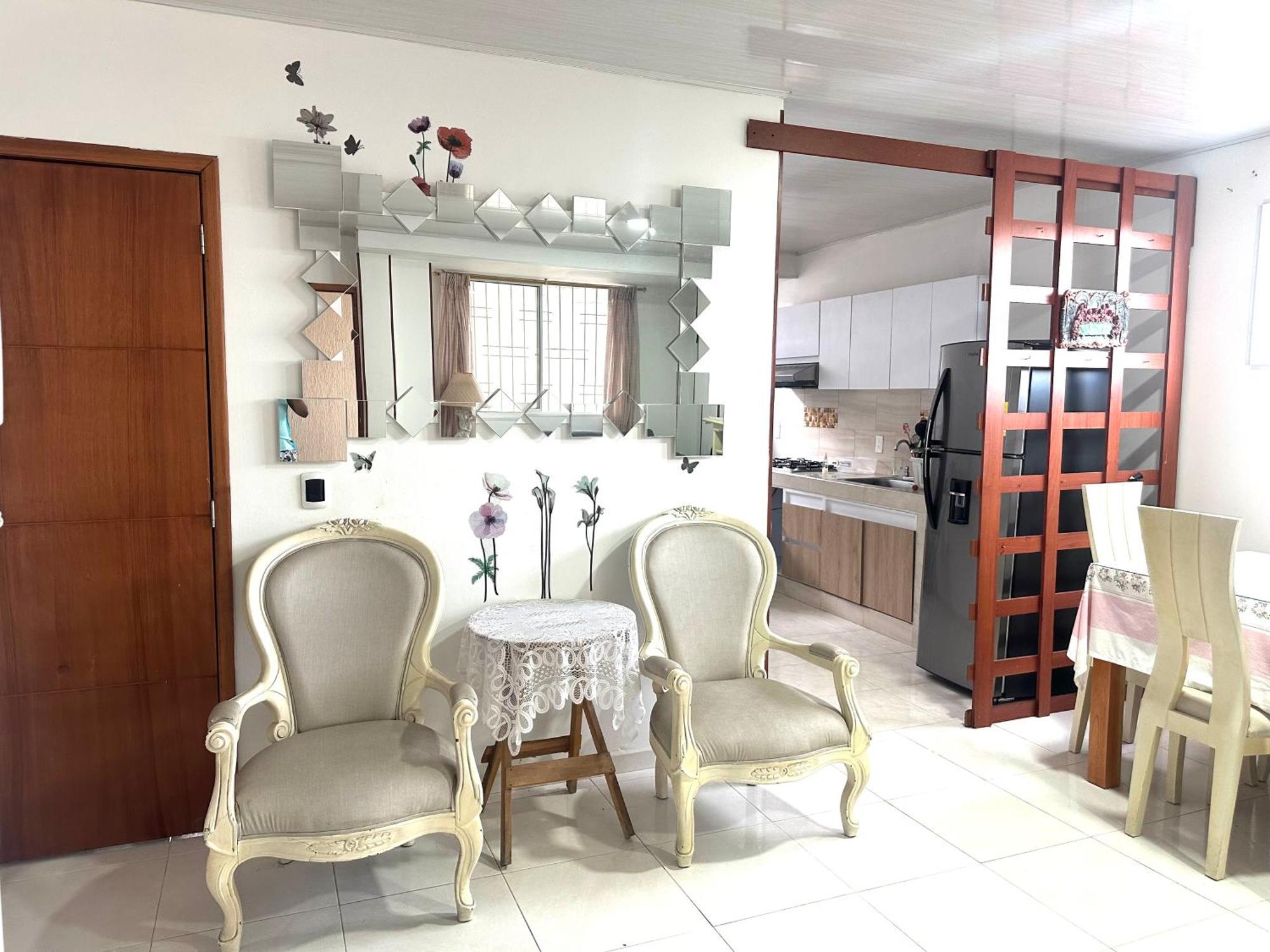 Hermoso Y Comodo Apto. Amoblado En La Victoria Apartamento *