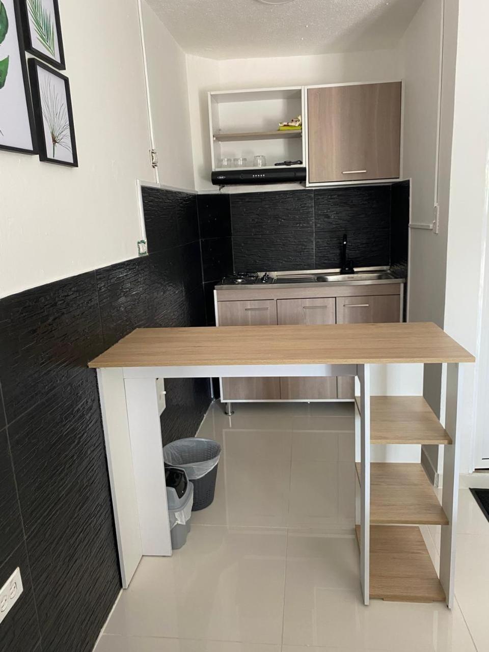 Aparta Estudio Con Cocina * Bucaramanga