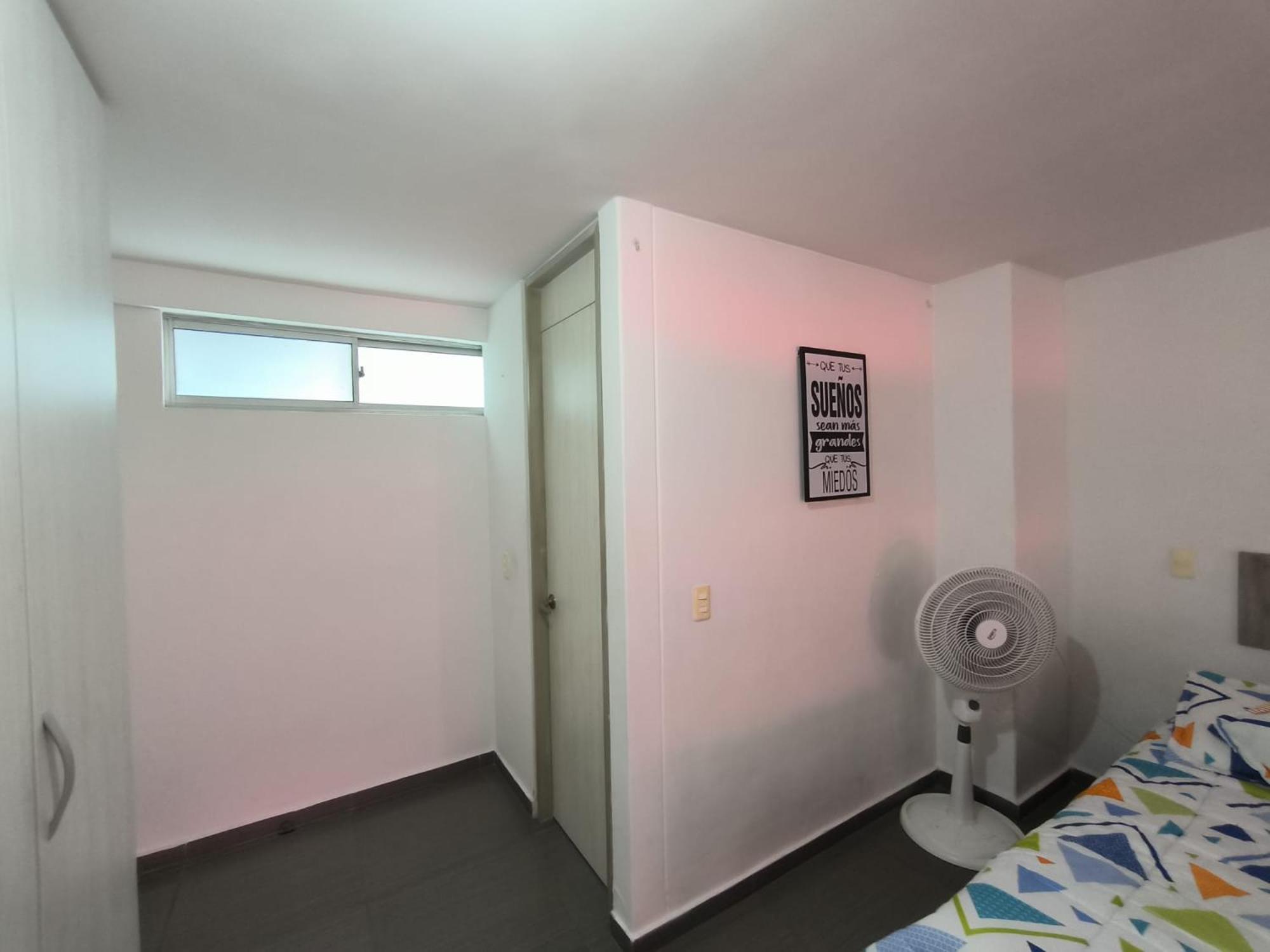 Lovely Studio-apartment In 801 *