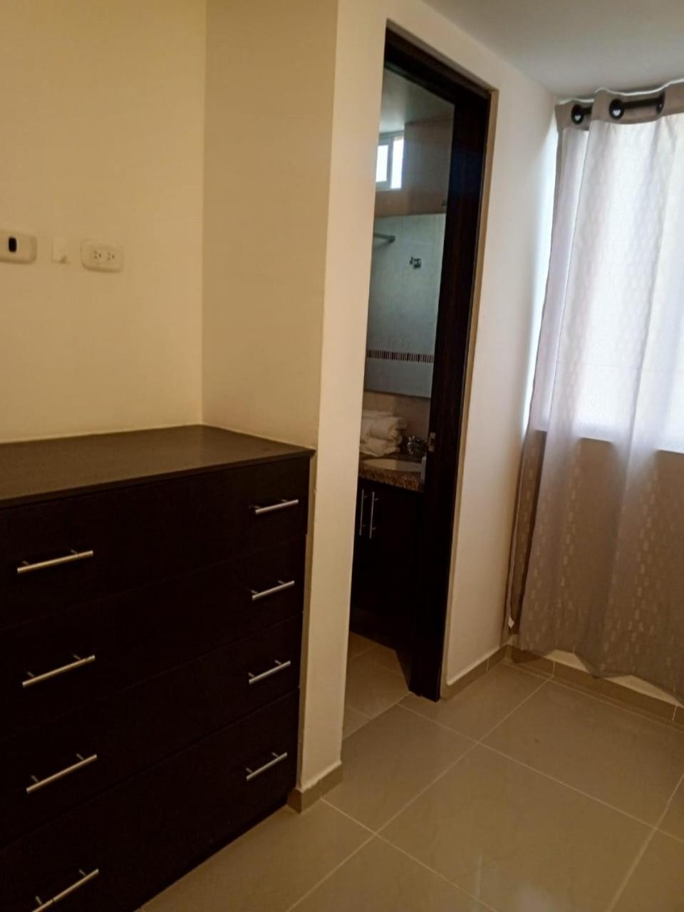Provenza Housse-alquiler De En Apto Compartido