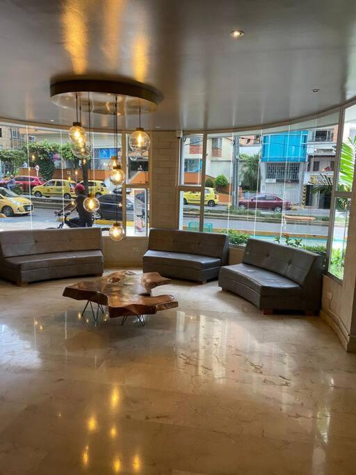 Apto Central Con Piscina Y Gym * Bucaramanga