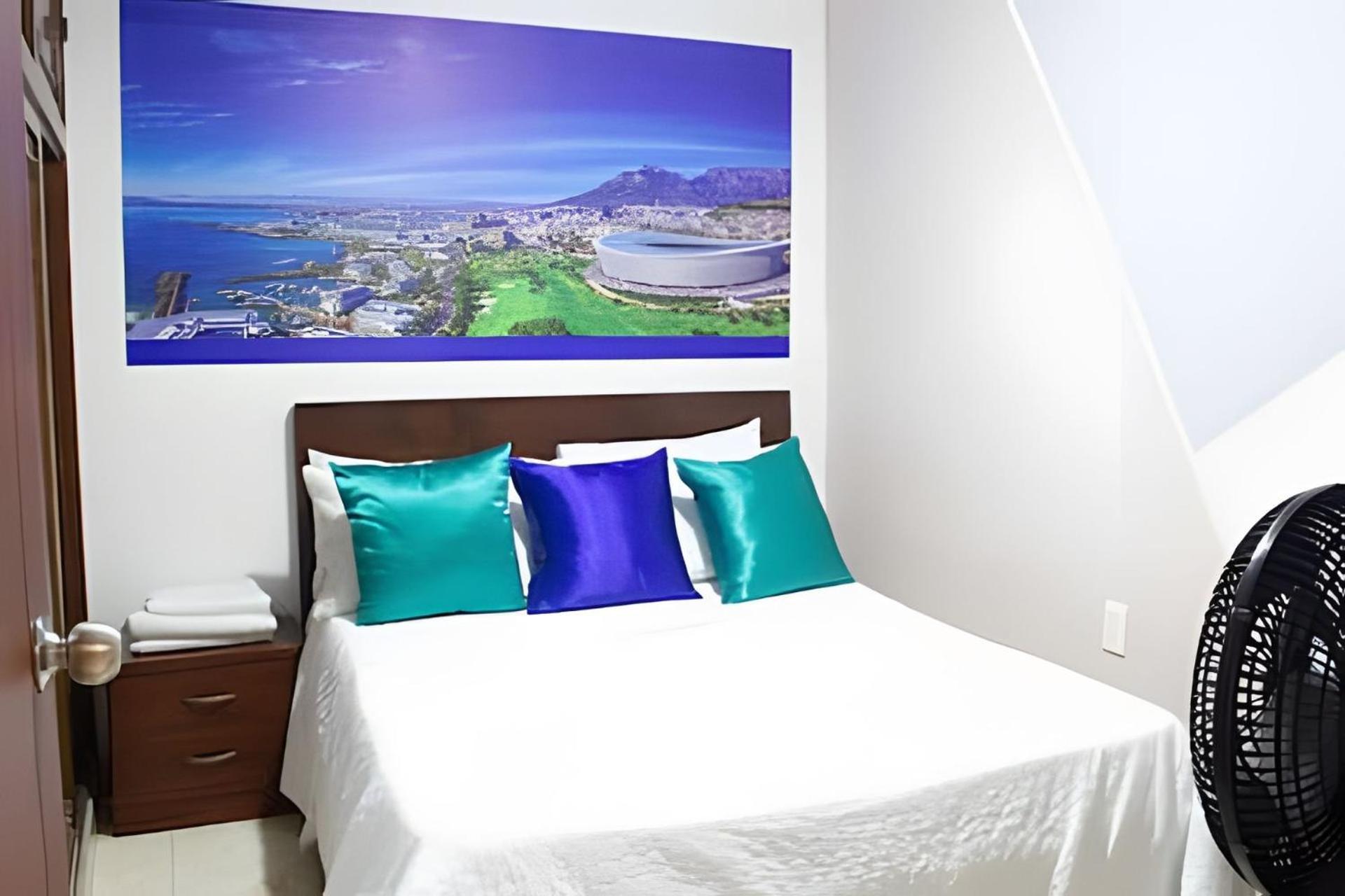 Apartamento Cerca De La Clinica San Luis. *