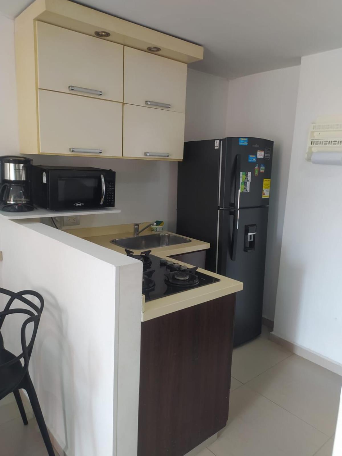 Apartment 2 Bedroom Located Center Of Cabecera With Doorman