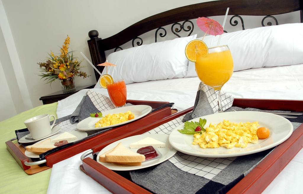 Hotel Palmera Real
