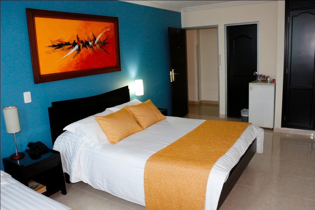 Plazuela Real Hotel 3*
