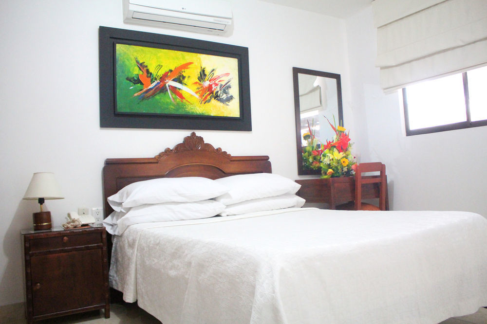 El Pilar Hotel
