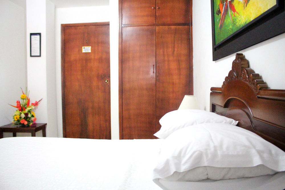 El Pilar Hotel