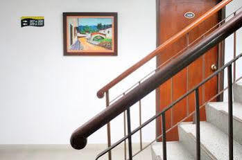 Hotel El Pilar 3*
