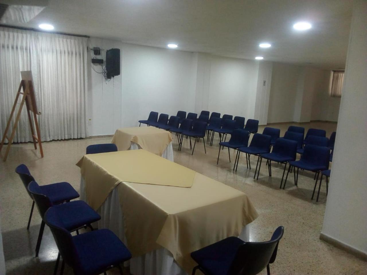 El Pilar Hotel