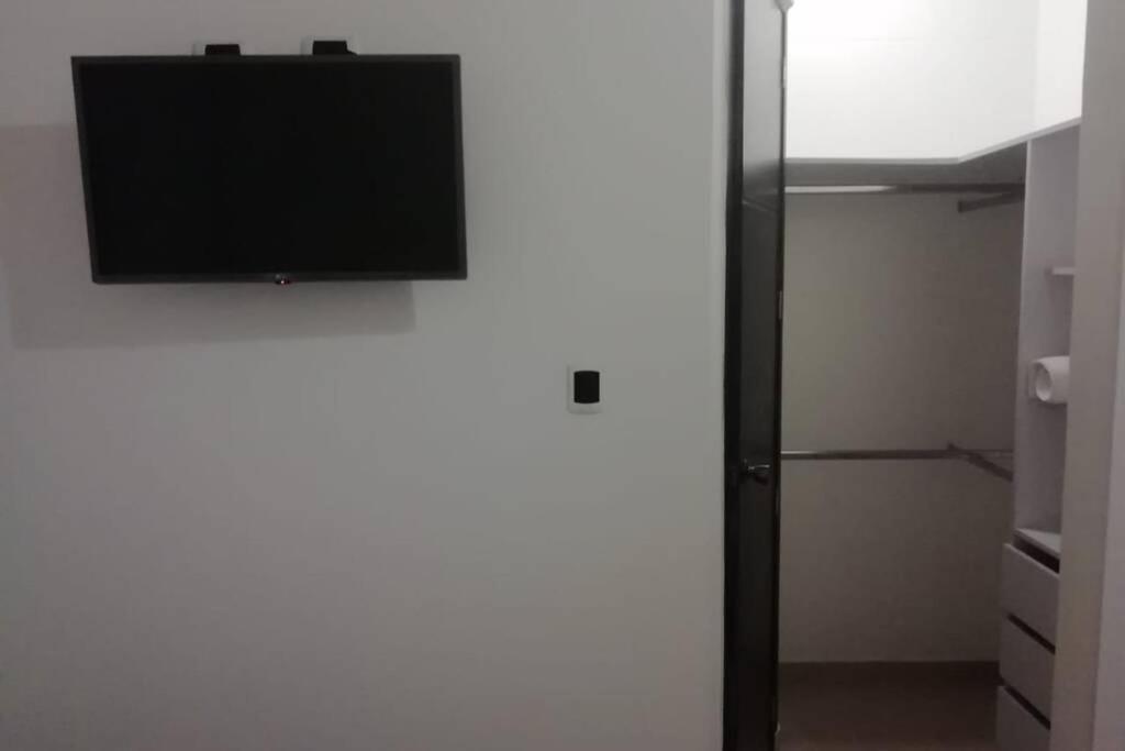 Apartamento Comodo Apartaestudio En Cerca A La Universidad Santo Tomas *